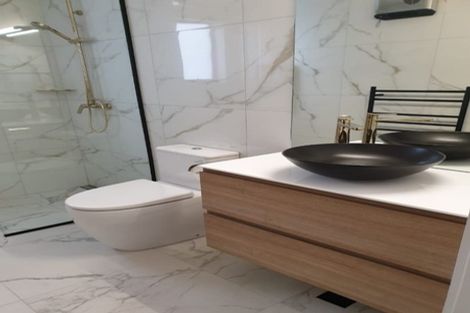 Photo of property in 6 Moffat Road, Red Beach, 0932