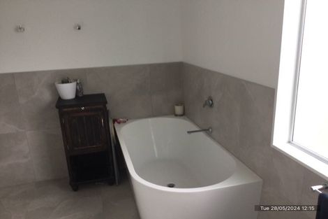 Photo of property in 25 Molyneux Close, Whitby, Porirua, 5024