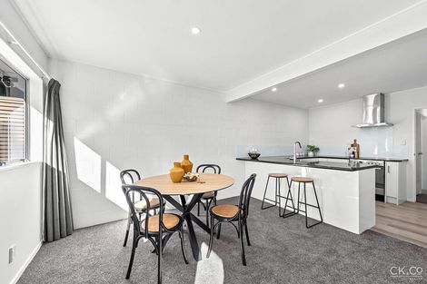 Photo of property in 2/1001 High Street, Avalon, Lower Hutt, 5011