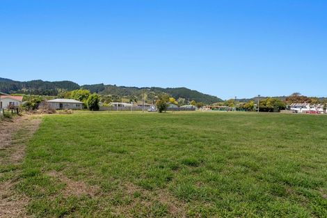 Photo of property in 35 Mckenzie Street, Taneatua, 3123