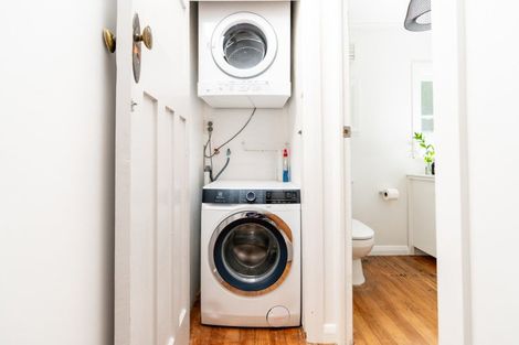 Photo of property in 137 Elizabeth Street, Mount Victoria, Wellington, 6011