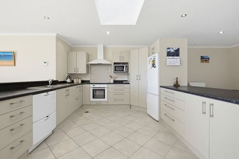 Photo of property in 11 Torlesse Drive, Kaiteriteri, Motueka, 7197