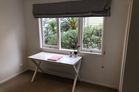 Photo of property in 6 Hinemoa Terrace, Birkenhead, Auckland, 0626