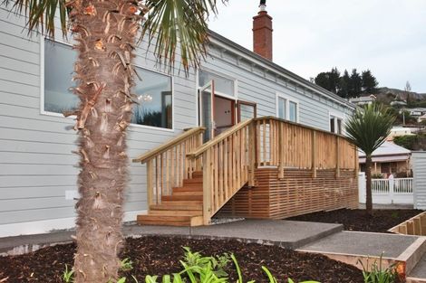 Photo of property in 5 Voelas Road, Lyttelton, 8082