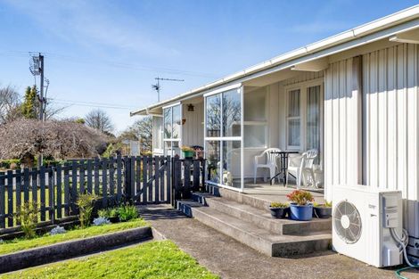 Photo of property in 49 Broadway, Stratford, 4332