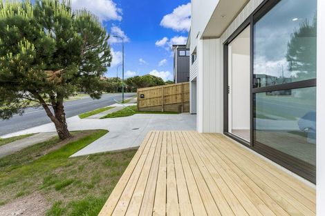 Photo of property in 35 Pinecrest Drive, Gulf Harbour, Whangaparaoa, 0930