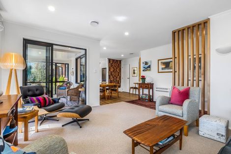 Photo of property in 5 Castle Way, Beckenham, Christchurch, 8023