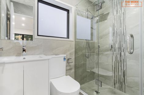 Photo of property in 160 Hill Road, Manurewa, Auckland, 2105
