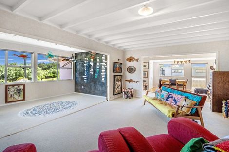 Photo of property in 14 Manga-pirau Street, Waikawa Beach, Manakau, 5573