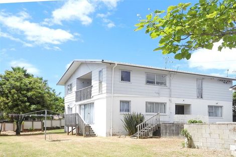 Photo of property in 2/41 Koromiko Street, New Lynn, Auckland, 0600