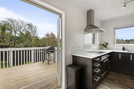 Photo of property in 2/58 Girrahween Drive, Totara Vale, Auckland, 0629