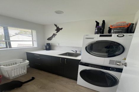 Photo of property in 1578 Kahikatea Flat Road, Kaukapakapa, 0871