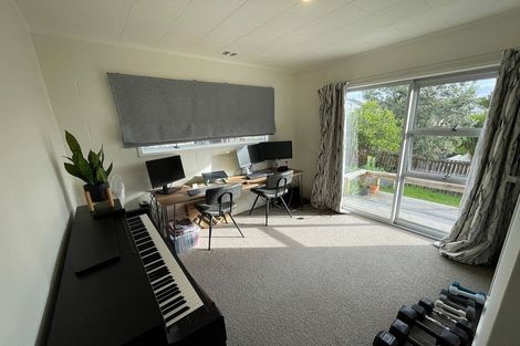 Photo of property in 2 Bryers Place, Bayview, Auckland, 0629