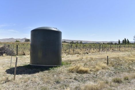 Photo of property in 53 Te Taniwha Road, One Tree Point, 0118
