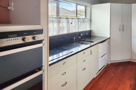 Photo of property in 215 Stokes Valley Road, Stokes Valley, Lower Hutt, 5019