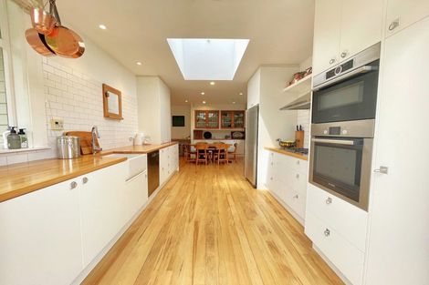 Photo of property in 11 Idris Road, Fendalton, Christchurch, 8052