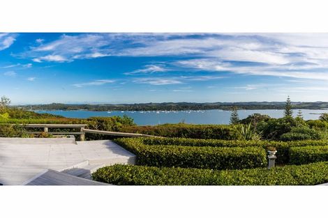Photo of property in 2 Doves Bay Road, Kerikeri, 0294