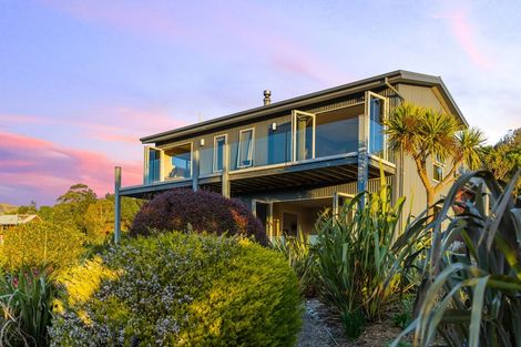 Photo of property in 18 Stoddart Terrace, Diamond Harbour,  8971