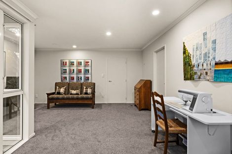 Photo of property in 30 Pukekura Place, Taradale, Napier, 4112