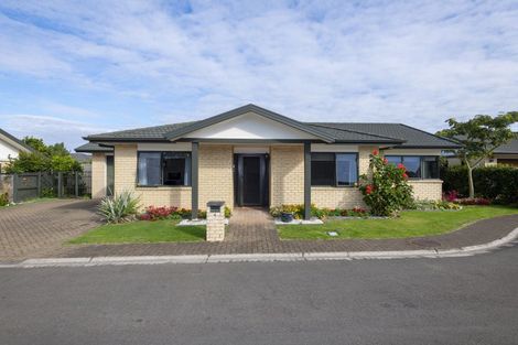 Photo of property in 4 Coulston Place, Riverdale, Gisborne, 4010