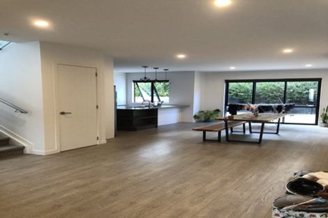 Photo of property in 15 Pohewa Road, Silverdale, 0932