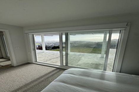 Photo of property in 174 Nevay Road, Karaka Bays, Wellington, 6022