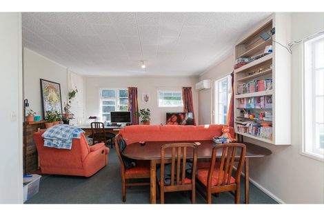 Photo of property in 106 Rattray Street, Riccarton, Christchurch, 8041