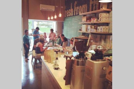 Photo of property in 14a Glade Place, Birkenhead, Auckland, 0626