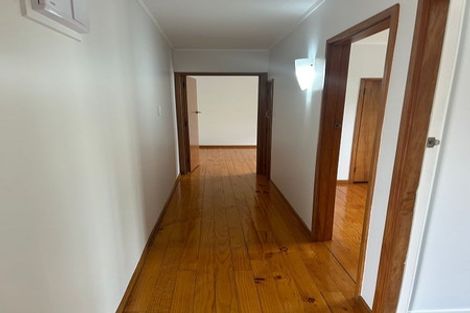 Photo of property in 2/70 Gladstone Road, Northcote, Auckland, 0627
