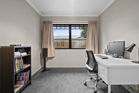 Photo of property in 24 Oaklands Drive, Cambridge, 3434