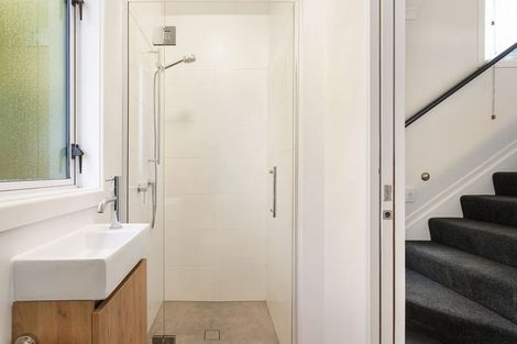 Photo of property in 10 Winslow Street, Burnside, Christchurch, 8053