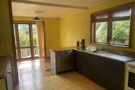 Photo of property in 86 Curtis Street, Northland, Wellington, 6012