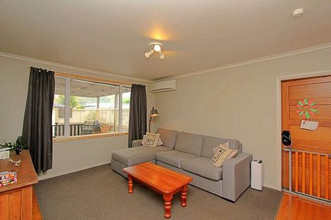 Photo of property in 19 Hammond Road, Taradale, Napier, 4112