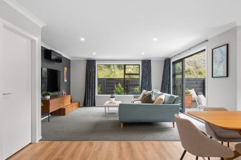 Photo of property in 12 Porokaiwhiri Street, Crofton Downs, Wellington, 6035