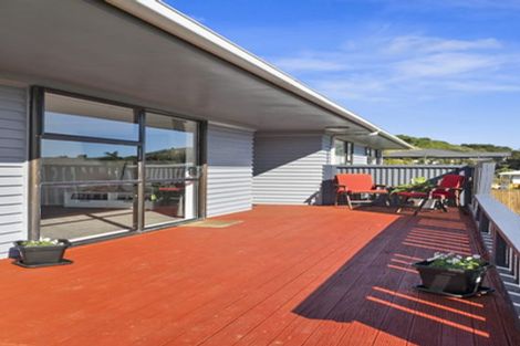 Photo of property in 4 Ward Place, Marfell, New Plymouth, 4310