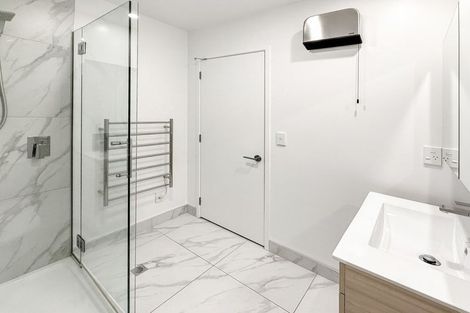 Photo of property in 4 Mohua Lane, Upper Riccarton, Christchurch, 8041