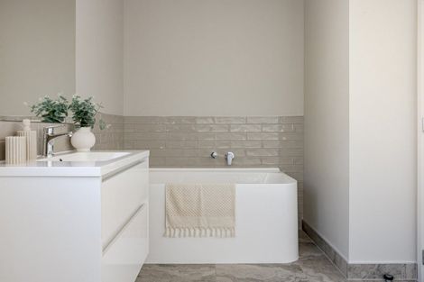 Photo of property in 307a Lakes Boulevard, Pyes Pa, Tauranga, 3112