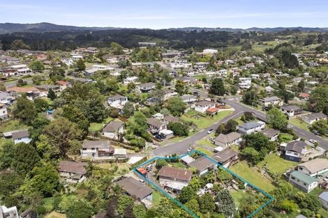 Photo of property in 6 Kilcar Place, Massey, Auckland, 0614