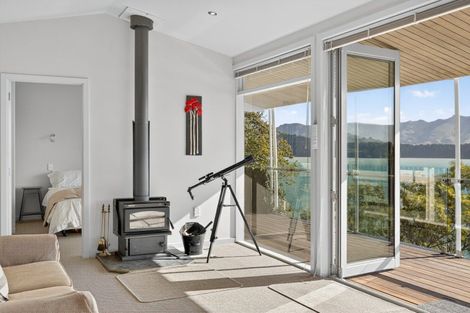 Photo of property in 348 Marine Drive, Charteris Bay, Governors Bay, 8971