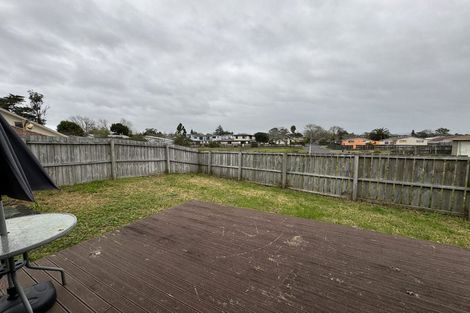 Photo of property in 37 Clover Drive, Henderson, Auckland, 0610