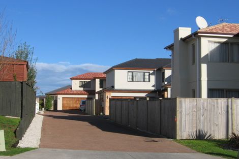 Photo of property in 12 Kaseng Place, East Tamaki Heights, Auckland, 2016