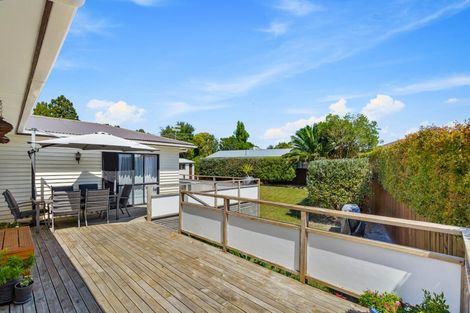 Photo of property in 114a Mcleod Road, Te Atatu South, Auckland, 0610