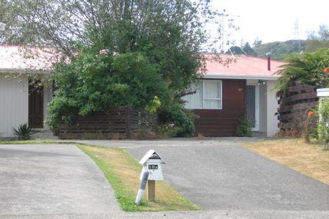Photo of property in 19f1- Fremont Grove, Totara Park, Upper Hutt, 5018