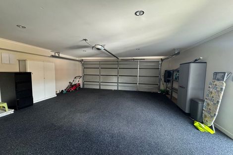 Photo of property in 37 Charles Dickens Drive, Mellons Bay, Auckland, 2014