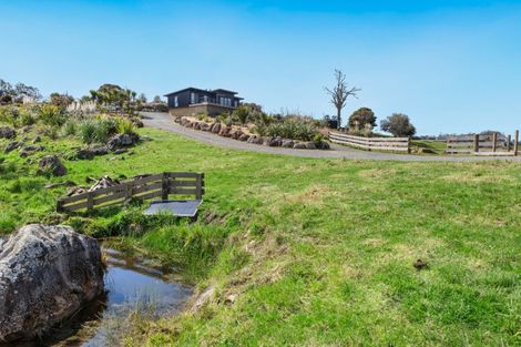 Photo of property in 217 Wiroa Road, Kerikeri, 0293