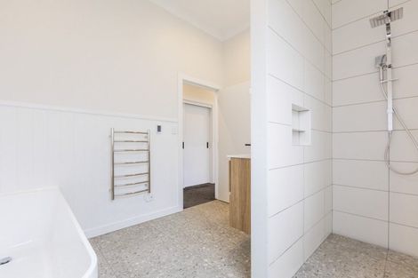 Photo of property in 21 Porangahau Road, Waipukurau, 4200