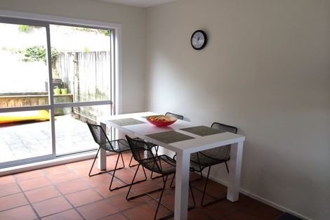 Photo of property in 2/222 The Esplanade, Island Bay, Wellington, 6023