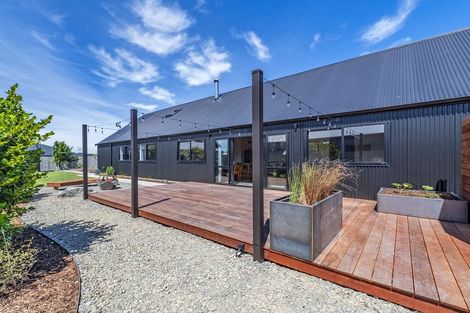 Photo of property in 16 Glen Oak Drive, Kirwee, Darfield, 7571