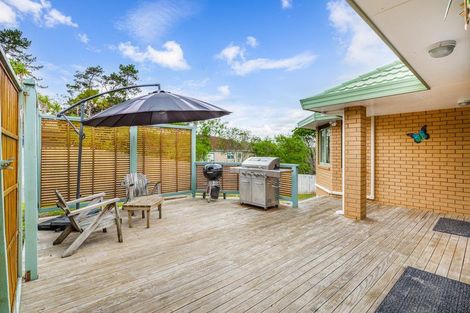 Photo of property in 23 San Vito Place, Henderson, Auckland, 0612
