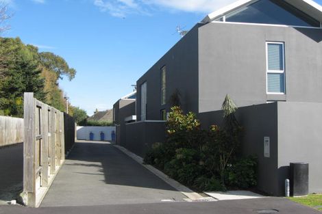 Photo of property in 35a Thornycroft Street, Fendalton, Christchurch, 8052